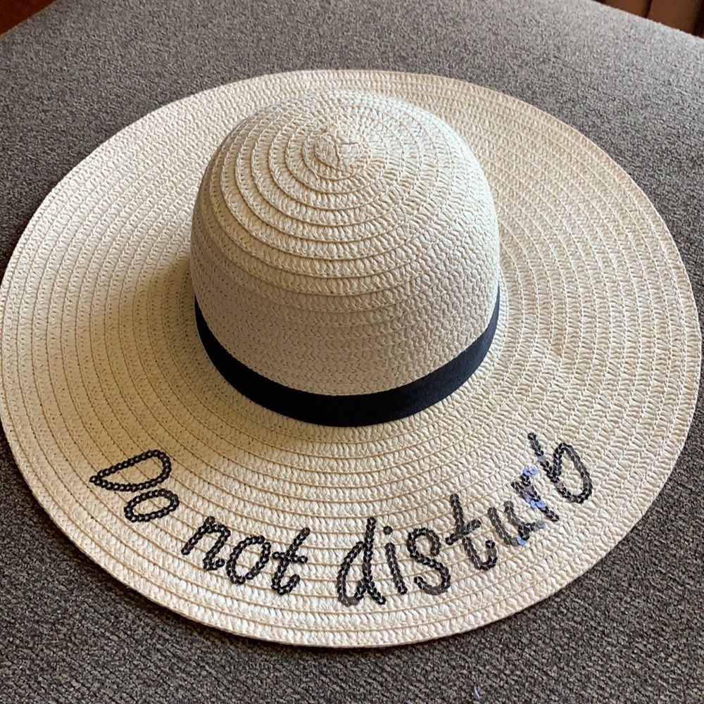 Beach hat 👒